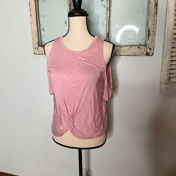 NWT Could Shoulder Casual Dee Elle Top - Picture 2 of 9